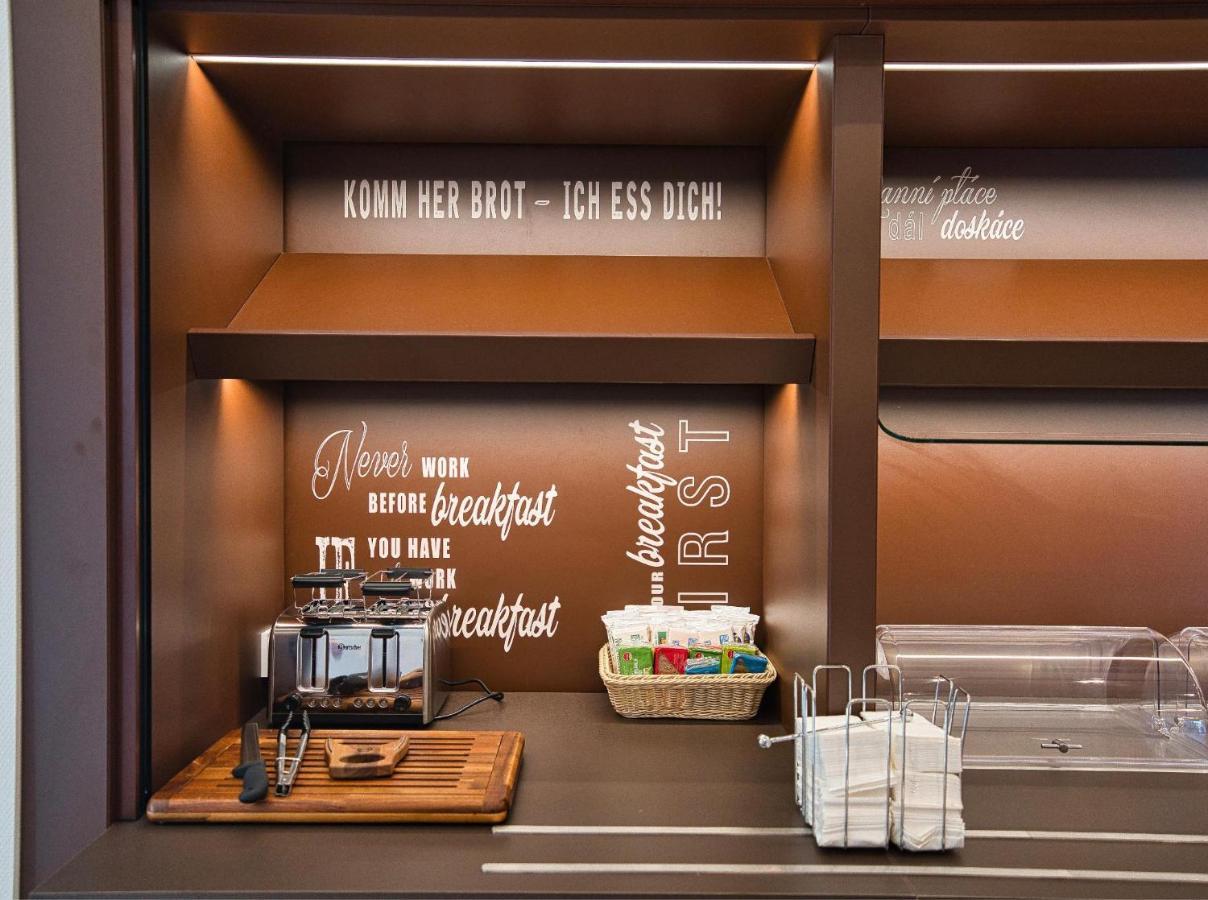 B&B Hotel Koeln-City Bagian luar foto